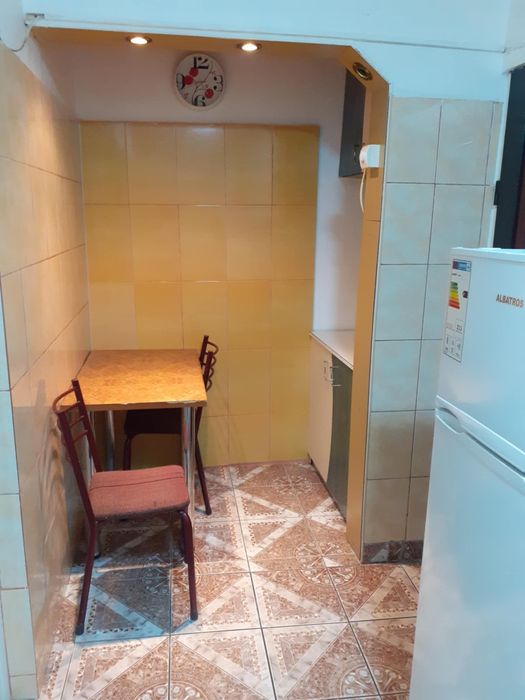 Închiriez apartament 2 camere
