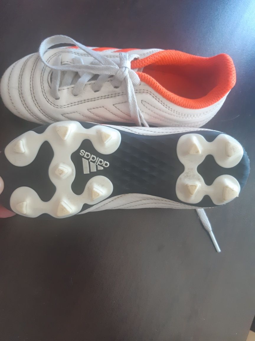 Като нови детски стоножки Adidas copa