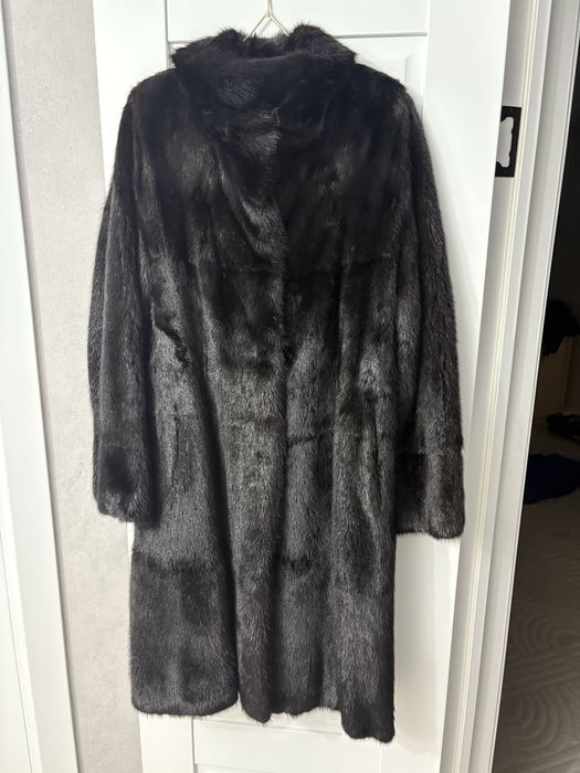 Продам норковую шубу