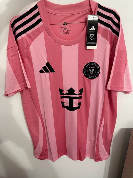 Tricou Messi Inter Miami roz sezonul nou fotbal