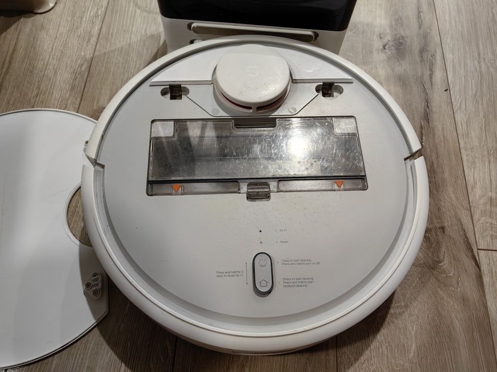 Робот-пылесос Xiaomi mi robot vacuum