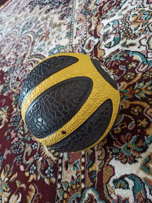 2 kgli to'p sotiladi