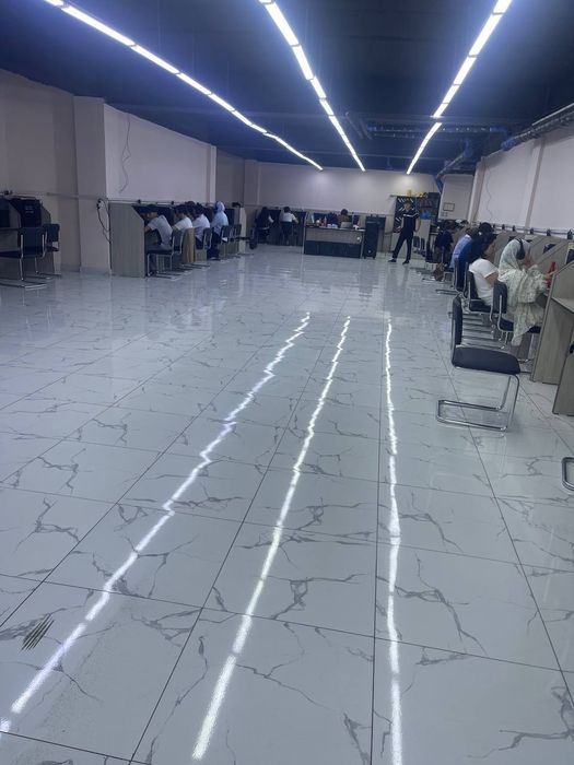 Call Centre uchun mebel va kompyuter to"plamlari sotiladi