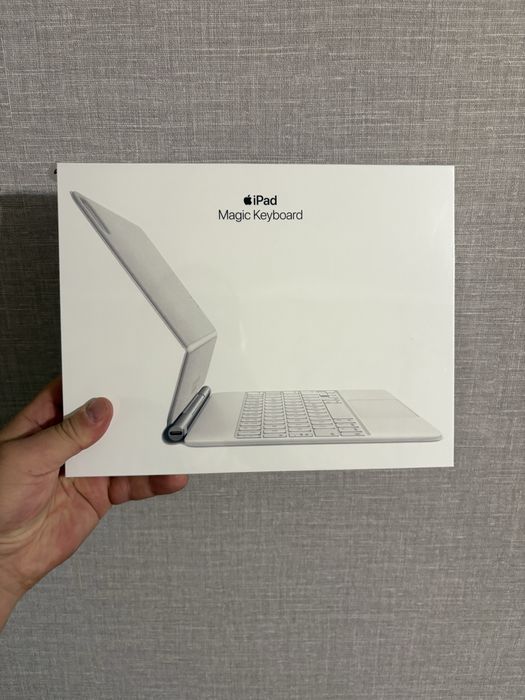 Клавиатрура на Ipad Magic