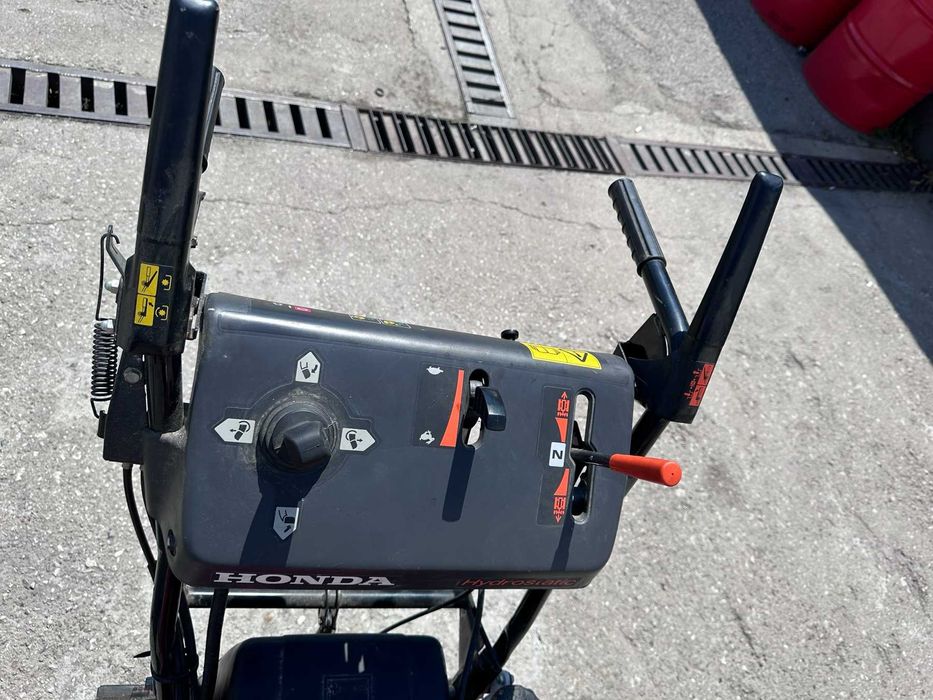 Верижен снегорин Honda HSS 970 ETS