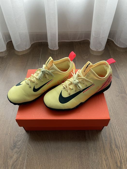 Детски футболни стоножки Nike Superfly