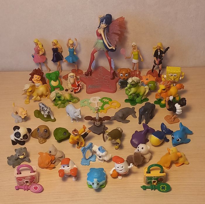 ПРОДАМ игрушки/фигурки киндер сюрприз