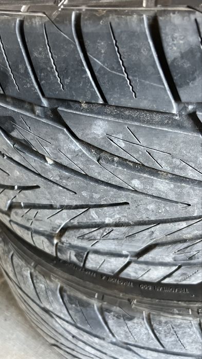 Продавам гуми toyo 295/45/20