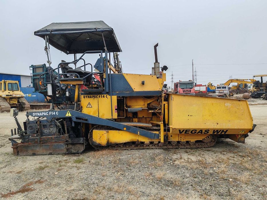 Finisor asfalt pe senle Dynapac F14C