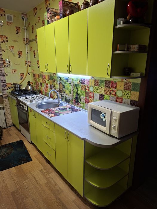 Продам кухонный гарнитур.