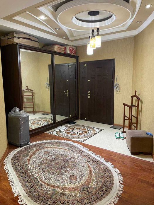 В центре города, Продается 3х комнатная шикарная квартира, 112 м2