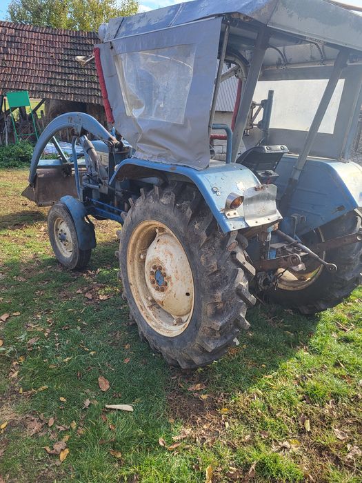 Vand tractor ford 2000