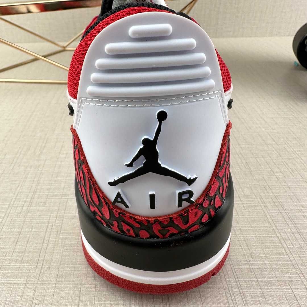 Pantofi de baschet Air Jordan Legacy AJ312 Chicago Edition