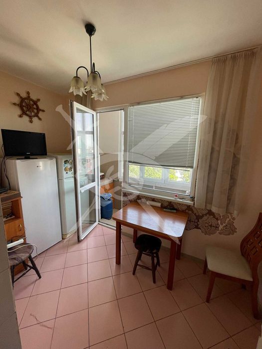 Дава се под наем Тристаен апартамент в Варна, Левски - 55 кв.м за 400 € - Снимка #3