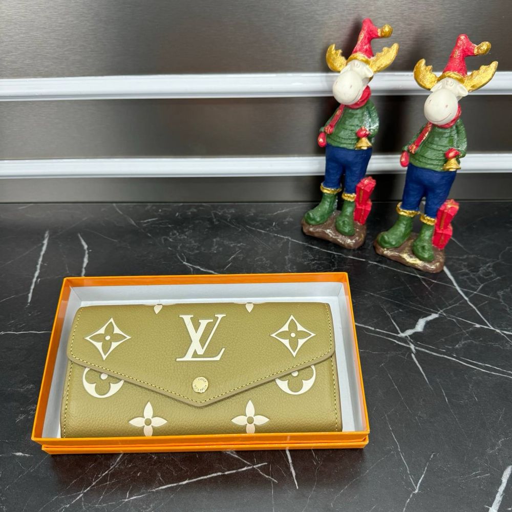 Portofel Louis Vuitton - poze reale 100% -calitate superioara !