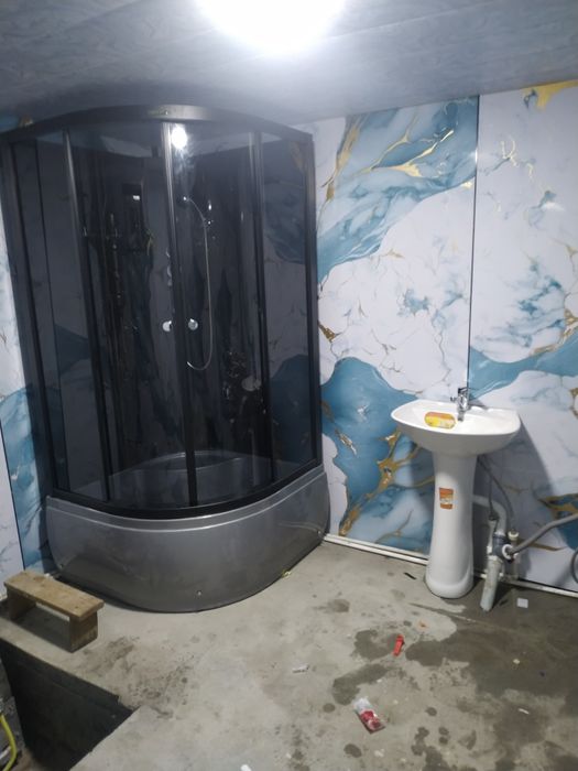 Dush kabina ustanovka