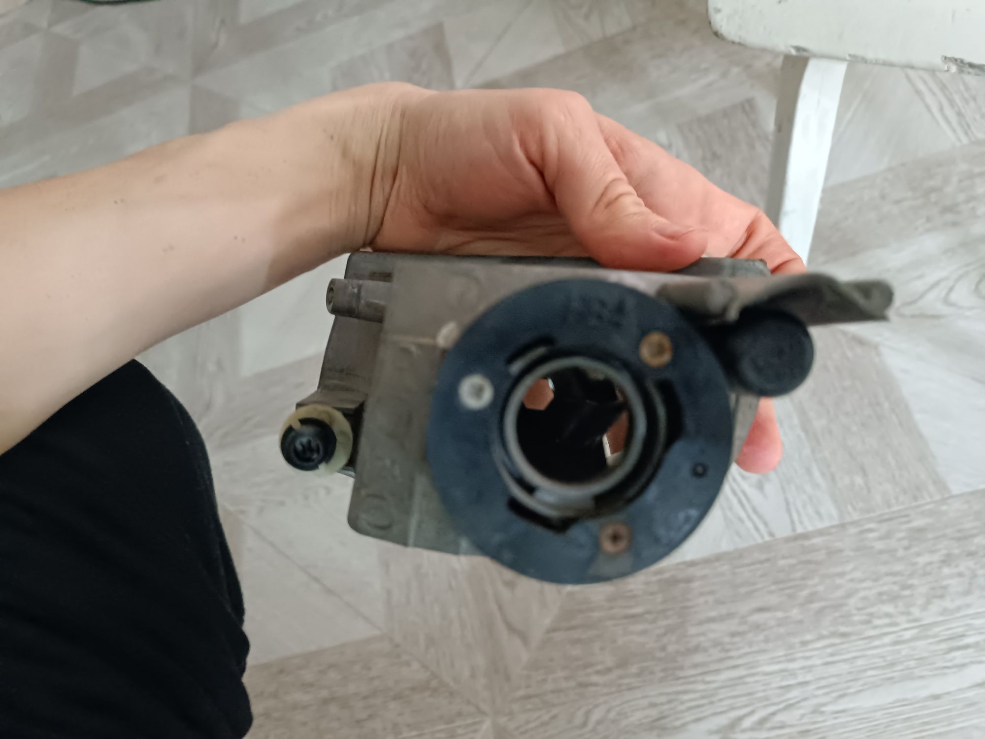 Противотуманная фара Rav4