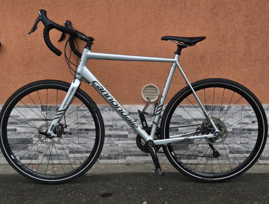 Vând gravel/ciclocross cannondale topstone