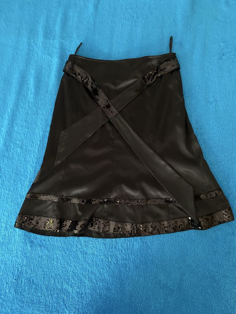 Fusta Neagra din Satin