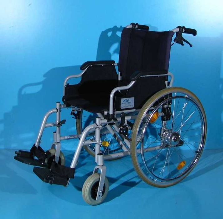 Scaun cu rotile din aluminiu Trenmobil / latime sezut 46 cm