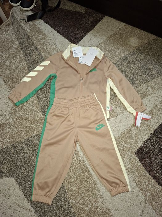 Детски комплект Nike 2-3 год.
