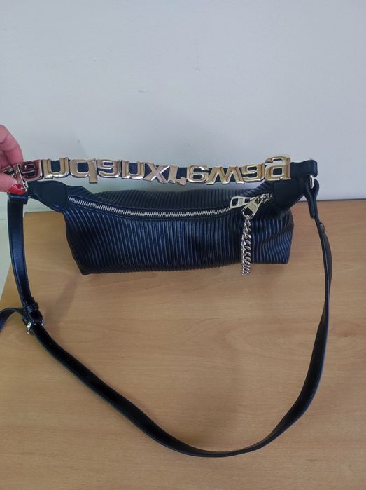 Черна дамска чанта