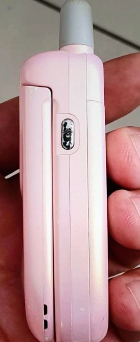 Motorola v220 cu încărcător original (orice rețea)