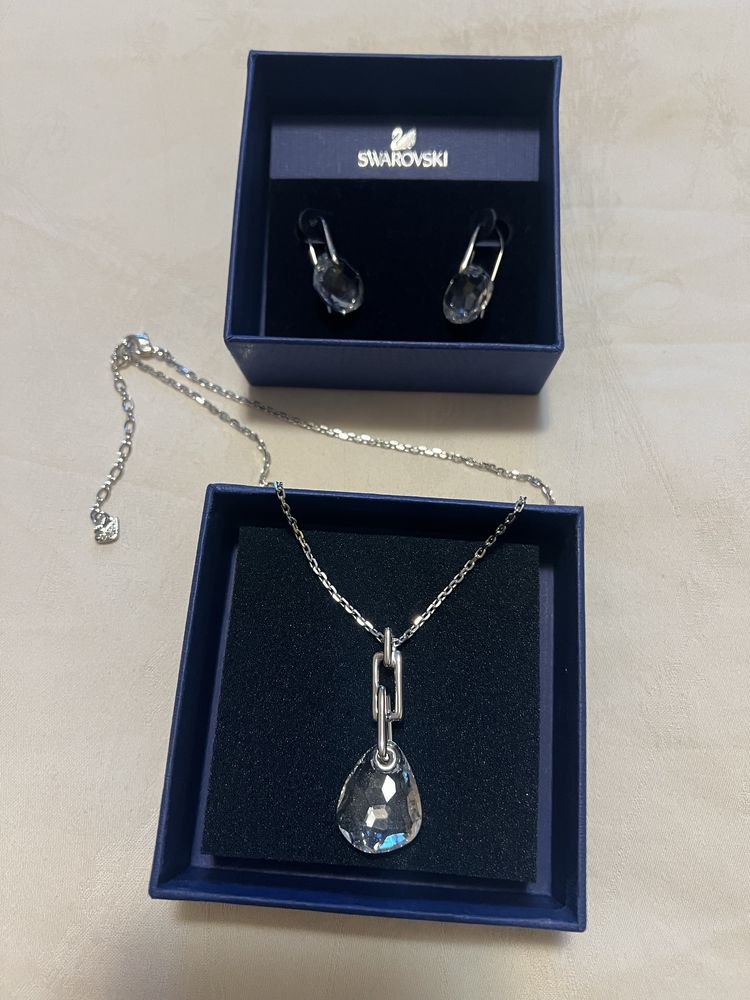 Комплект Swarovski