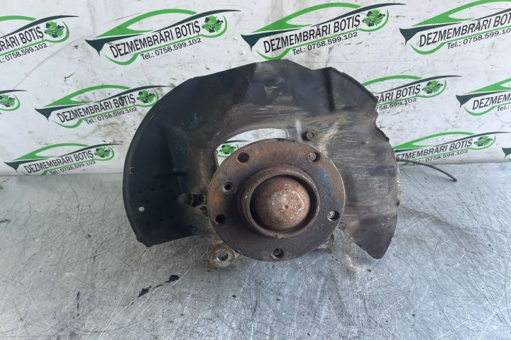 Fuzeta fata dreapta BMW Seria 3 E46