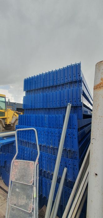 Rafturi metalice zincate