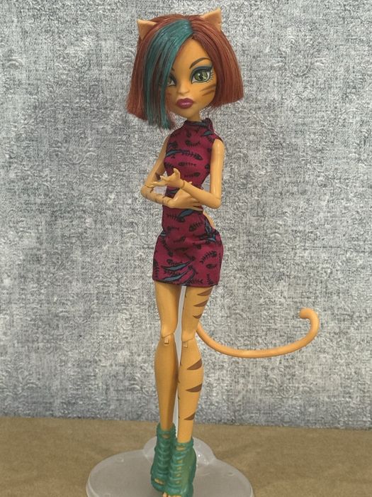продам куклу монстр хай торалей страйп