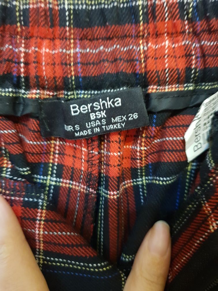Штаны Bershka на выход (не пижама), размер S