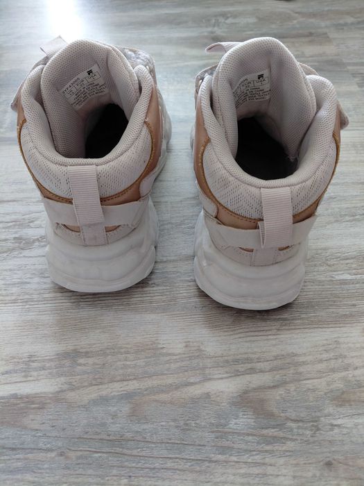 Маратонки Fila и Champion