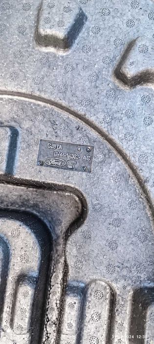 Carcasă pentru chit reparație pană roată Ford kUGA model 2012-2019