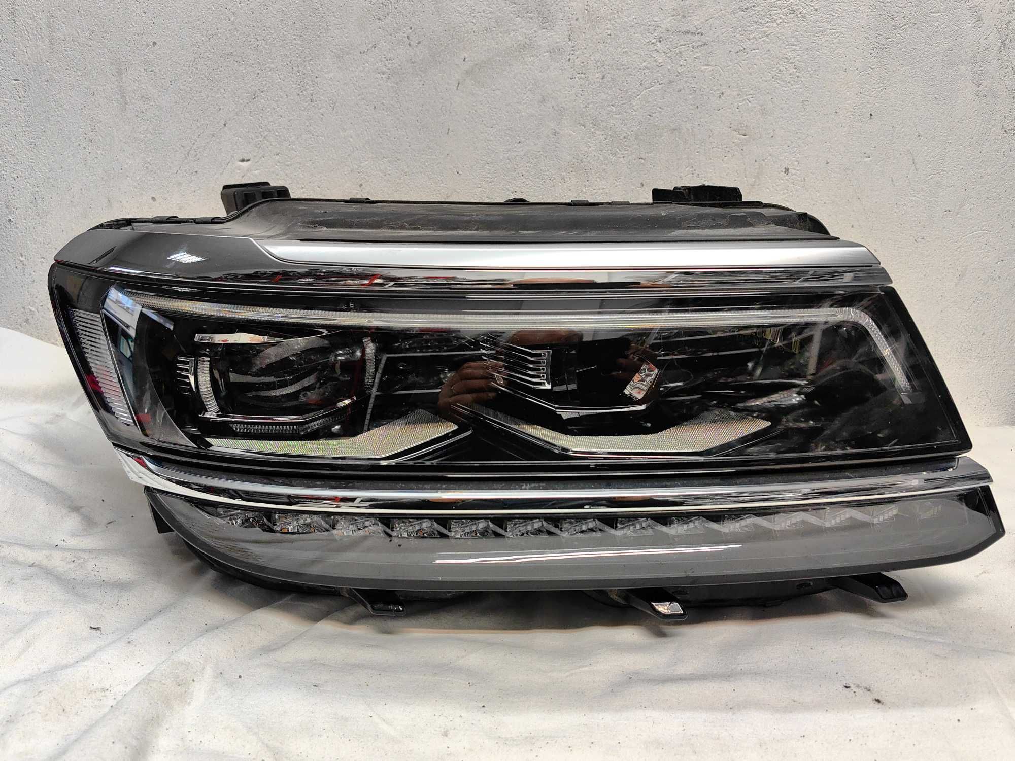 Оригинален фар Vw Tiguan Full Led