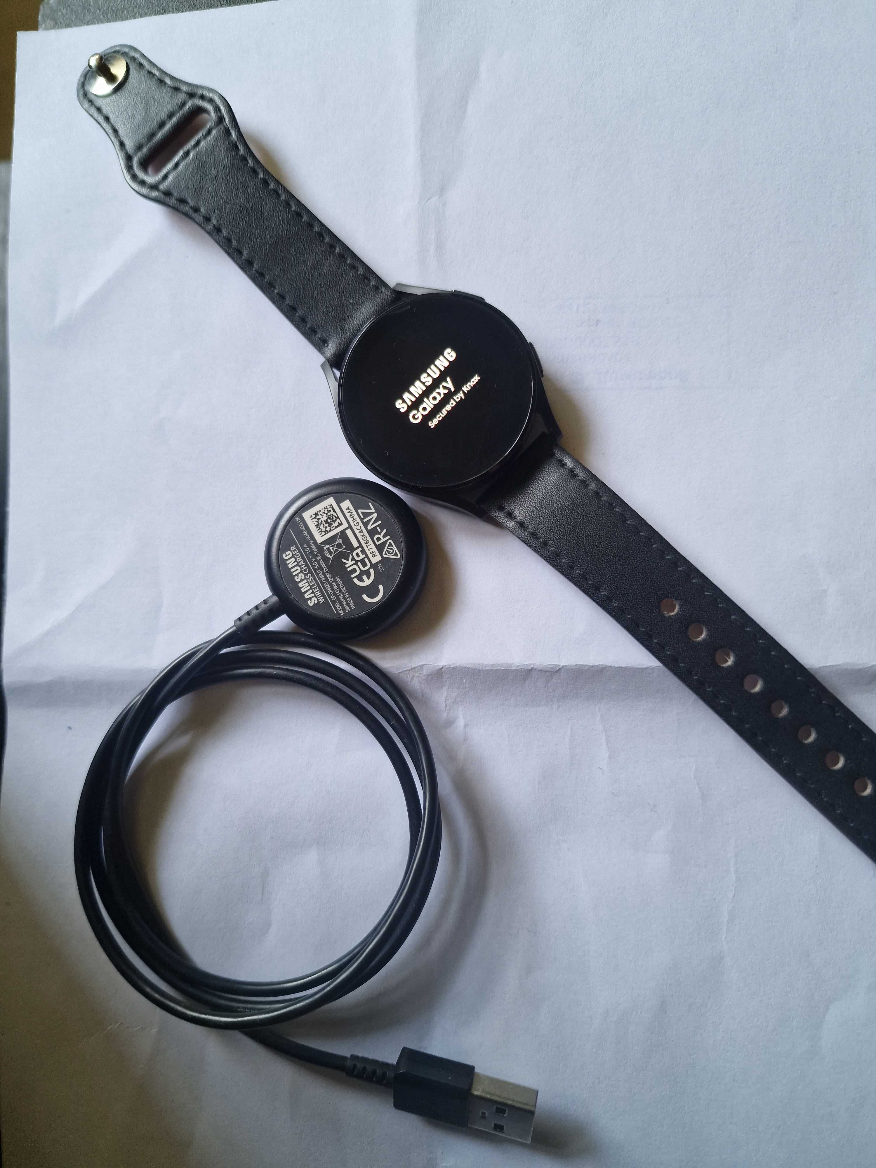 Samsung Galaxy Watch 4 44mm - W55B