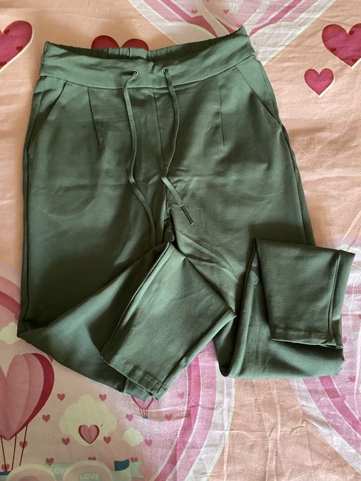 Pantaloni de dama