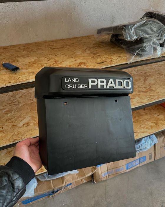 Подномерник Тойота Ленд Крузер Прадо 120 gx470
