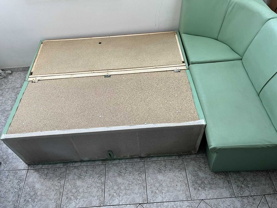 Продавам кухненски ъгъл