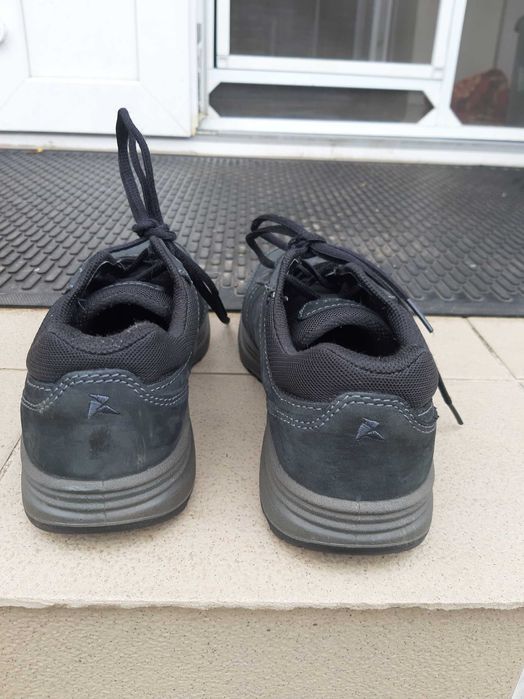 Pantofi ECCO de piele nubuck, marimea 39