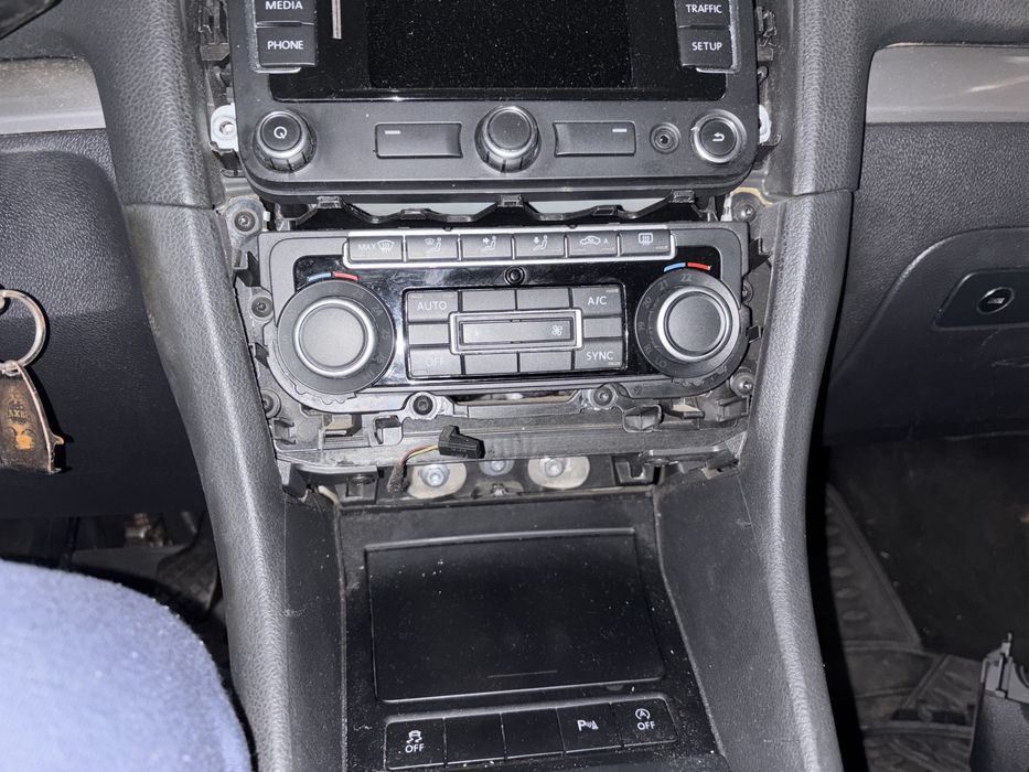 Panou clima vw golf 6