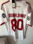 Tricou Ronaldinho AC Milan badgeuri ucl fotbal retro