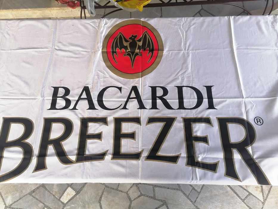 Рекламни платнища за колекционери: Талмордю, Смирноф, Бакарди, Гроуш