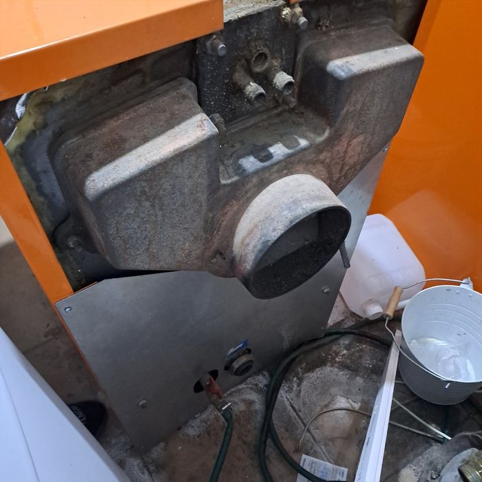 Cazan lemne, peleti, cărbune. 36 kw