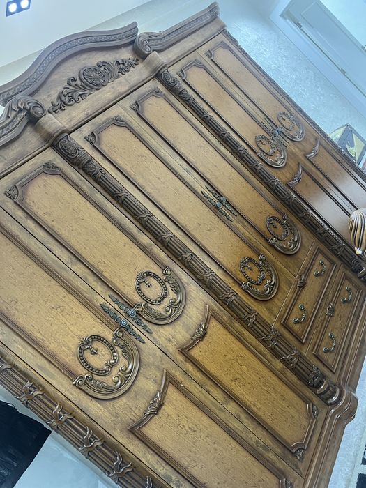 Продам мебель спальный гарнитур комплект китай фабричный