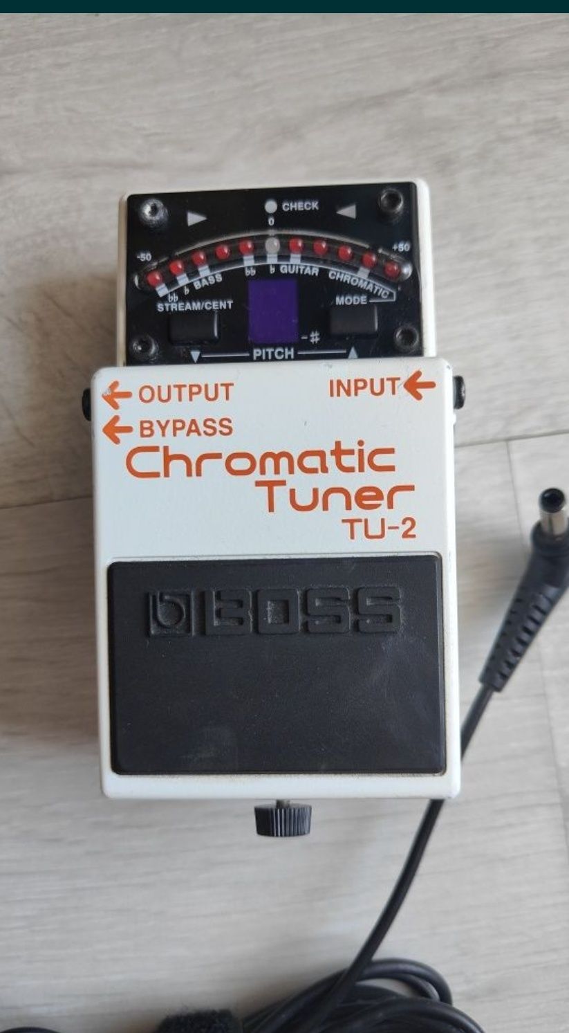 Pedala efecte BOSS TU-2 Chromatic Tuner Pedal