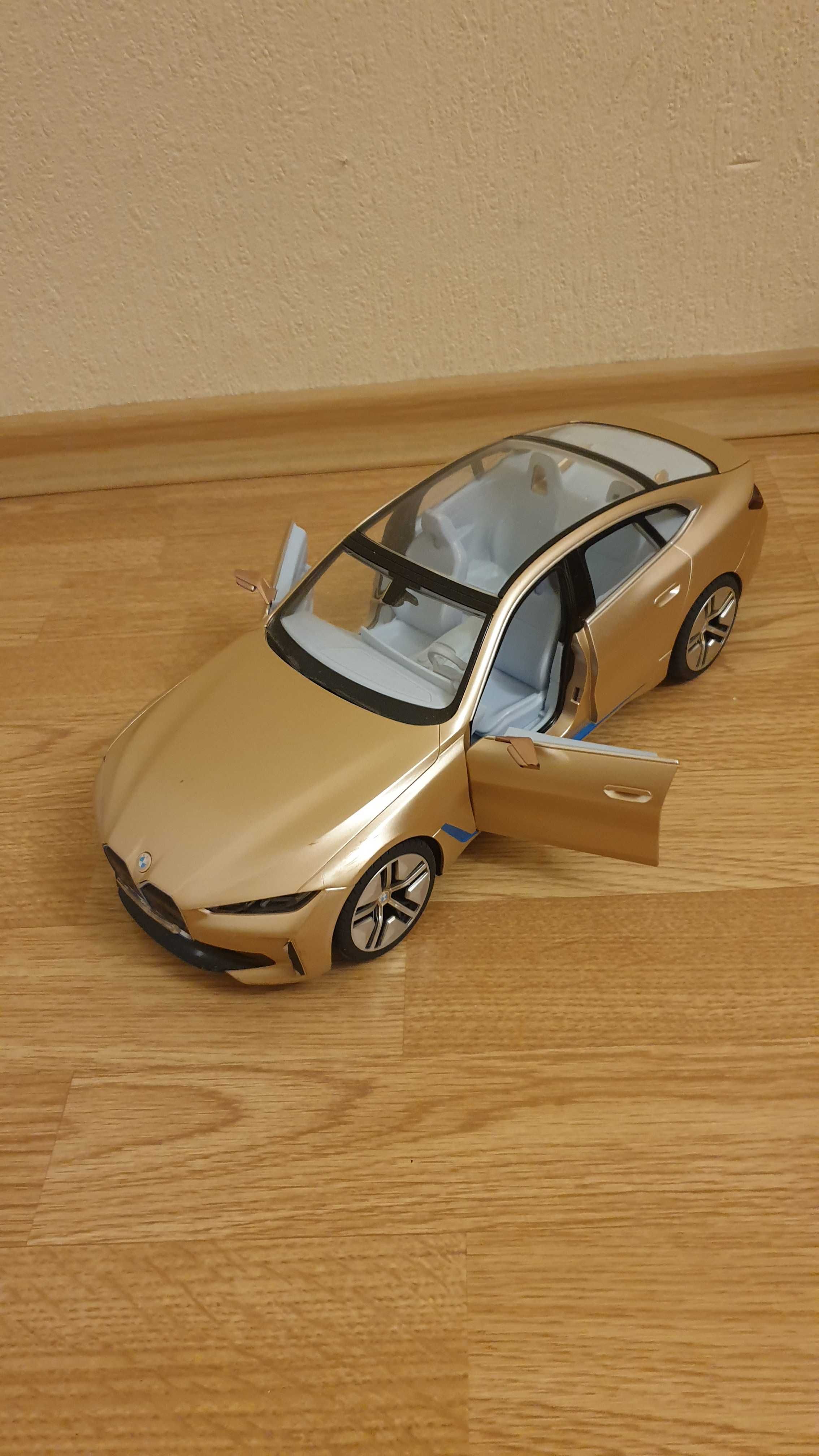 Детска кола BMW, дистанционно управление, със светещи фарове, с кутия