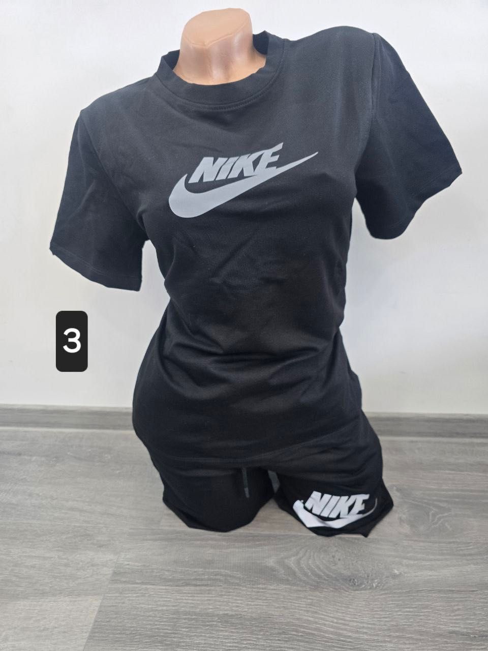 Compleuri Nike de dama