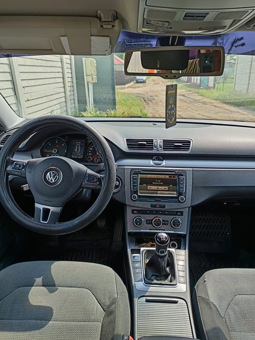 Volkswagen passat an 2012 B7