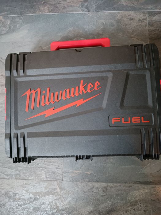 Куфар  Milwaukee